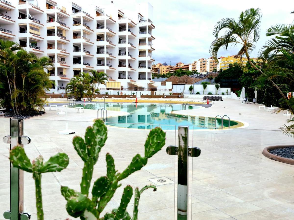 Luxury San Marino Apartment & Pool View Лос Кристианос Екстериор снимка